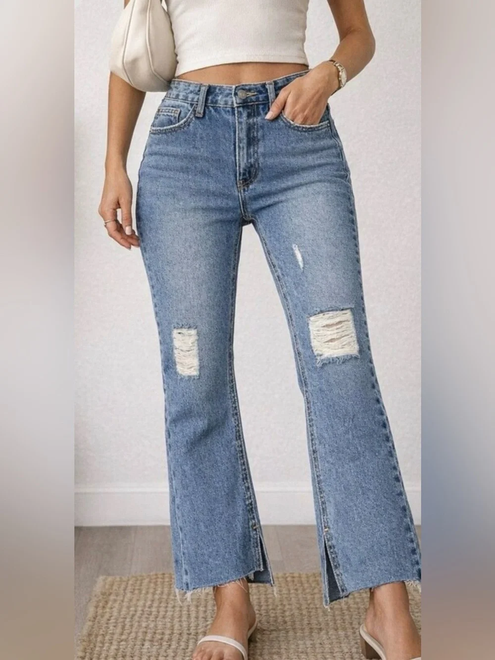 Avec Les Filles Jeans bootcut distressed NWT Ripped hem & knees Split Hem Sz 27